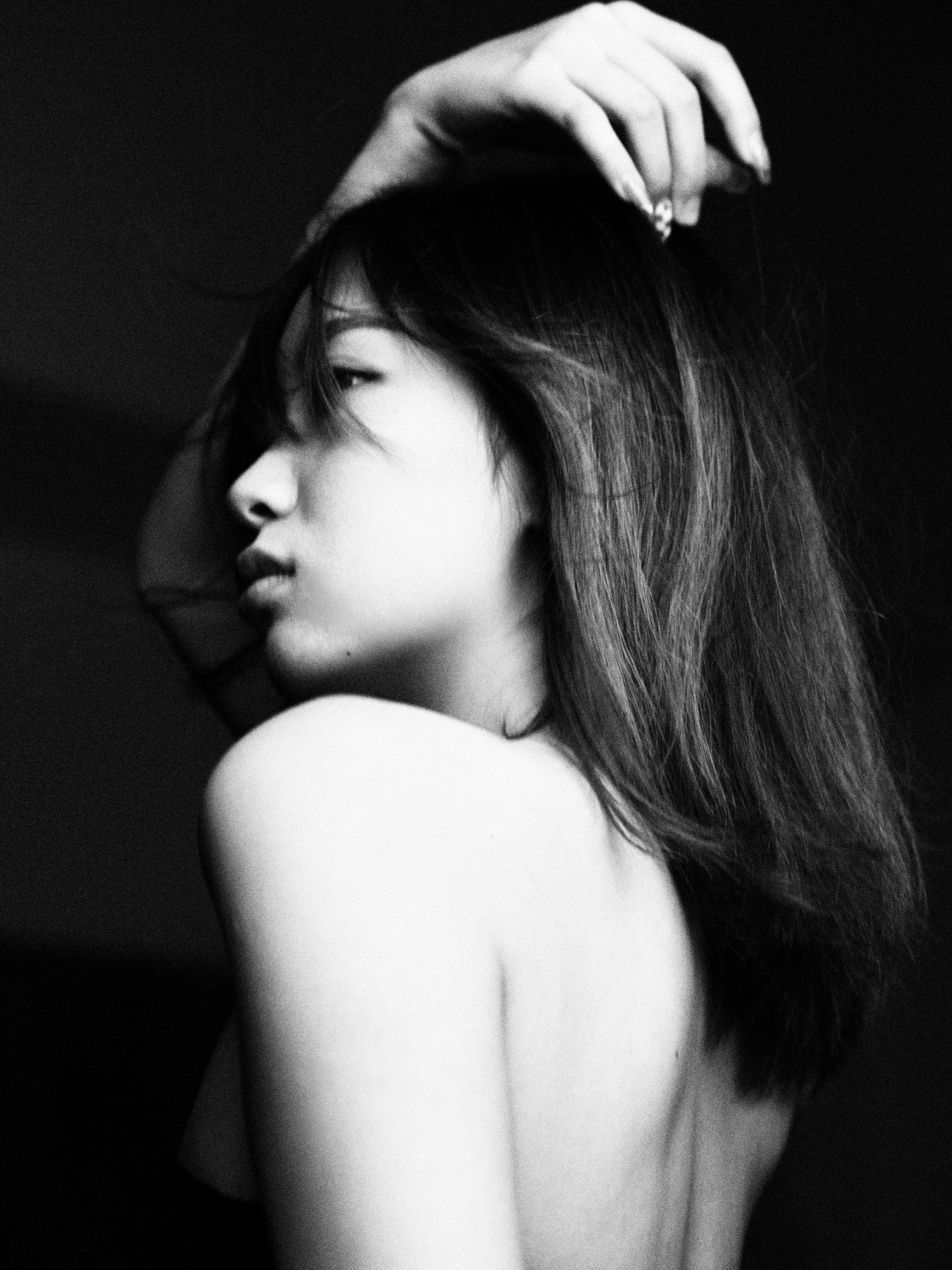 NOIR ILLUSION