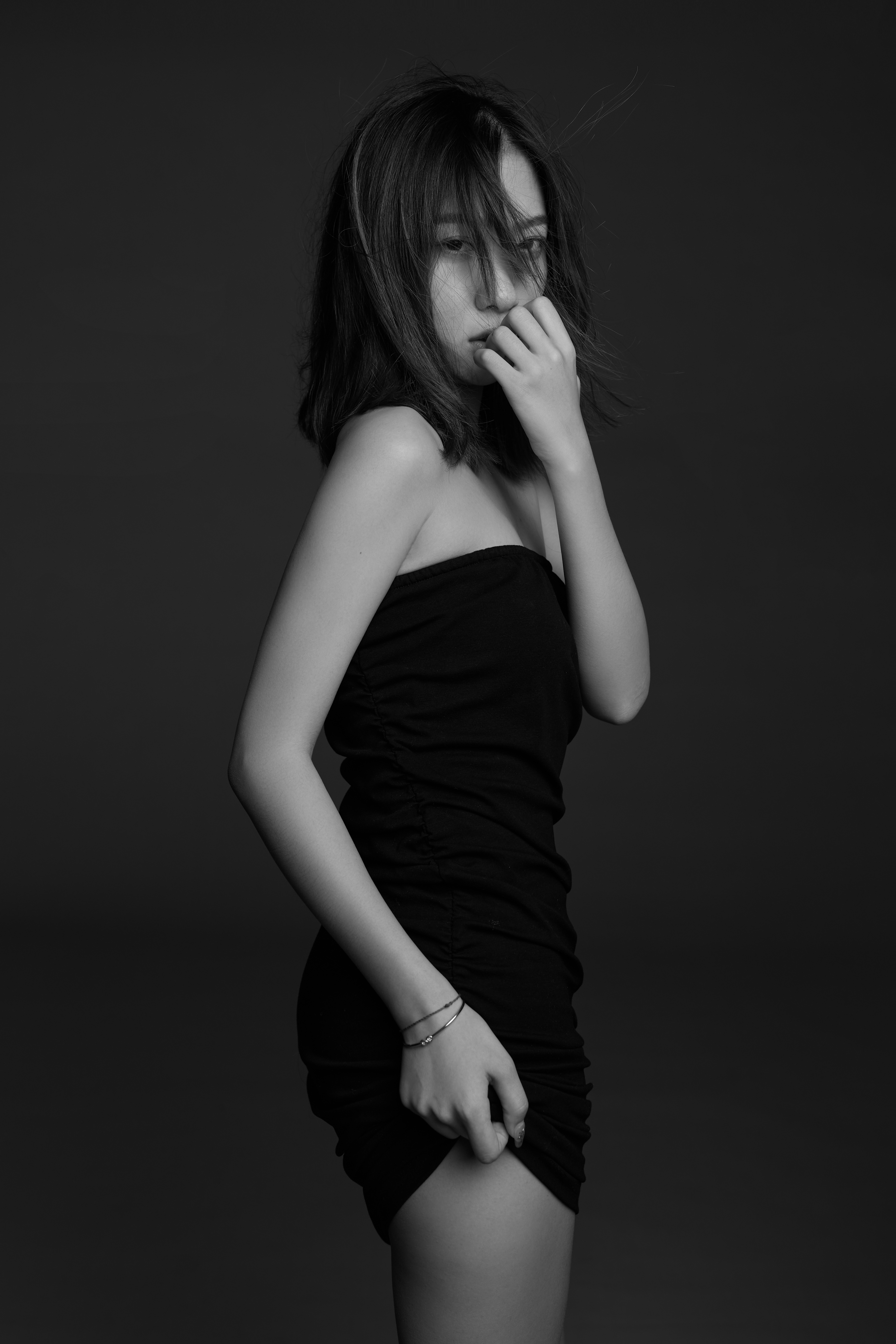 NOIR ILLUSION